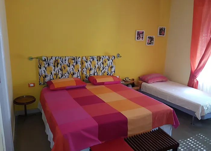 Anni 50 Acomodação com café da manhã  4*