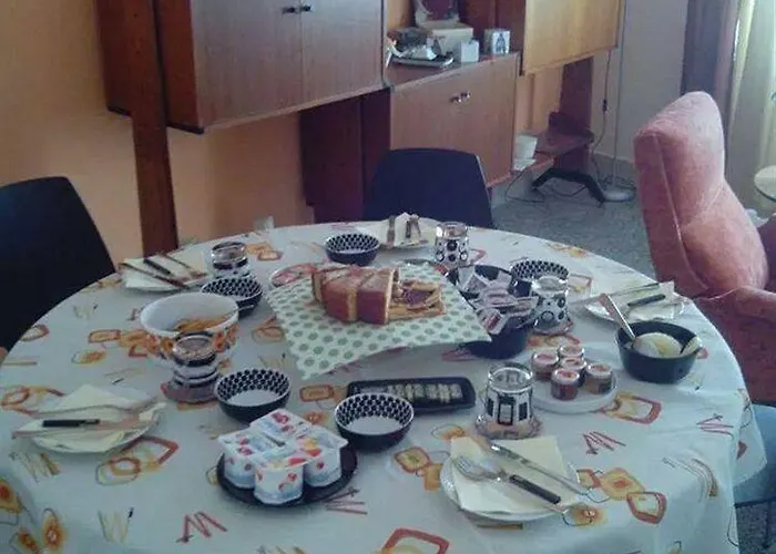 Anni 50 Acomodação com café da manhã  4*